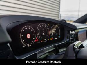 Obraz 11/33 pojazdu Porsche Cayenne E-Hybrid (1900)