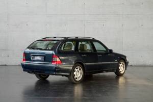 Bild 9/45 von Mercedes-Benz C 230 Kompressor T (1999)