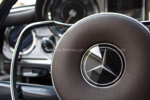 Image 20/26 of Mercedes-Benz 230 SL (1966)