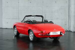 Immagine 10/47 di Alfa Romeo 1300 Spider Junior (1969)