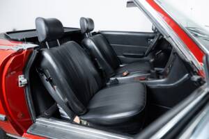 Image 20/38 of Mercedes-Benz 350 SL (1973)