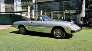 Afbeelding 10/63 van Alfa Romeo Spider 1300 (1976)