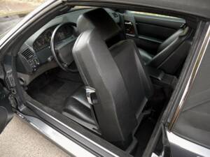 Immagine 34/47 di Mercedes-Benz 500 SL (1900)