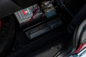 Immagine 7/46 di Aston Martin DB 7 Vantage Volante (2000)