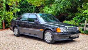 Imagen 8/69 de Mercedes-Benz 190 E 2.3-16 (1985)