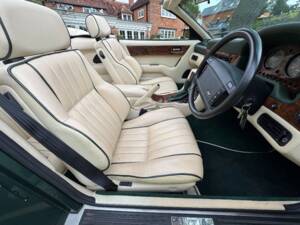 Image 20/30 of Aston Martin Virage Volante (1993)