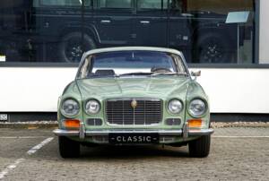 Image 5/30 de Jaguar XJ 6 4.2 (1970)