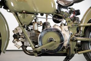 Image 33/50 of Moto Guzzi DUMMY (1963)