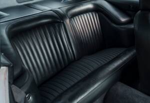 Bild 25/27 von Aston Martin DB 6 Mk II (1971)