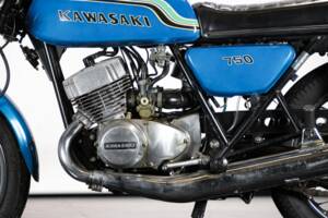 Image 18/48 of Kawasaki 750 H2 Mach IV (1972)