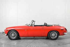 Bild 9/50 von MG MGB (1971)