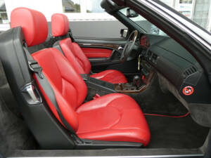 Image 13/28 of Mercedes-Benz SL 500 (1998)