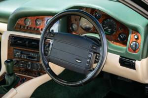 Bild 17/32 von Aston Martin V8 Coupé (1998)