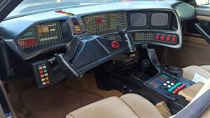 Image 3/6 of Pontiac Firebird TransAm (1984)