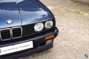 Image 29/82 of BMW 325ix (1989)