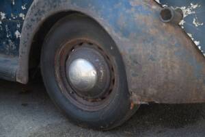 Image 15/134 of Ford V8 (1937)