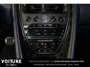 Bild 23/50 von Aston Martin DBS Superleggera (2019)