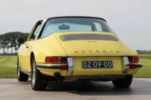 Image 48/50 of Porsche 911 2.2 T (1971)