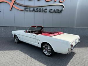 Image 10/50 de Ford Mustang 390 GTA (1966)