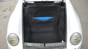 Image 15/23 of Porsche 911 Carrera 2 (1994)