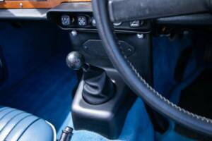 Image 22/31 of Triumph TR 5 PI (1968)