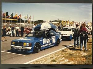 Image 13/16 de Mercedes-Benz 190 E 2.5-16 (1988)