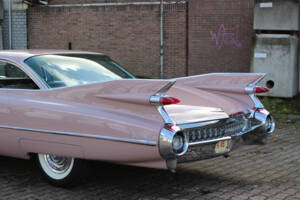 Bild 18/40 von Cadillac 62 Coupe DeVille (1959)