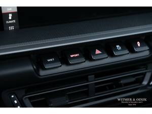 Image 12/44 of Porsche 911 Carrera (2020)