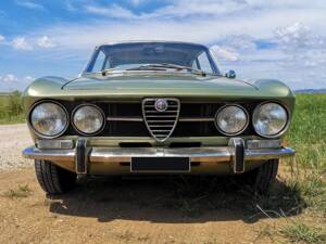 Immagine 5/69 di Alfa Romeo 1750 GT Veloce (1969)