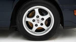 Image 11/15 of Porsche 911 Carrera 2 (1992)