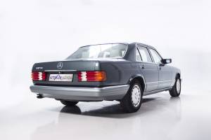 Immagine 9/29 di Mercedes-Benz 420 SE (1989)
