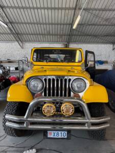 Image 2/51 of Jeep CJ-7 Renegade (1981)