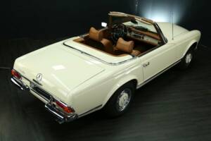 Bild 23/30 von Mercedes-Benz 280 SL (1971)