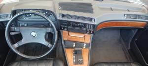 Image 29/41 of BMW 745i (1984)