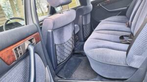 Image 13/18 de Mercedes-Benz 420 SEL (1987)