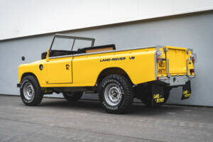 Image 69/98 of Land Rover 109 (1983)