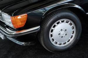 Image 9/50 de Mercedes-Benz 560 SL (1989)