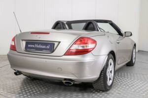 Imagen 18/50 de Mercedes-Benz SLK 200 Kompressor (2007)