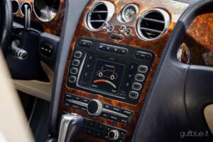 Image 48/75 of Bentley Continental GT (2004)