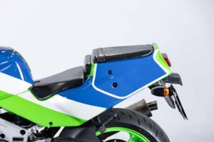 Image 20/40 of Kawasaki ZX-R 400 (1991)