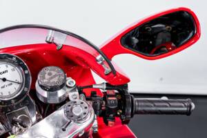 Image 32/46 of Ducati DUMMY (2002)