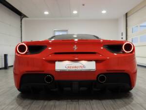 Afbeelding 12/15 van Ferrari 488 GTB (2016)