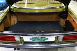 Afbeelding 23/25 van Mercedes-Benz 280 SLC (1980)