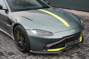 Bild 25/50 von Aston Martin V8 Vantage AMR (2020)