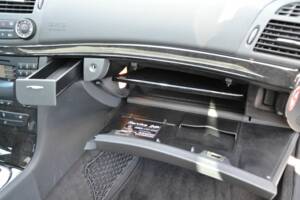 Imagen 42/100 de Mercedes-Benz E 55 AMG (2003)