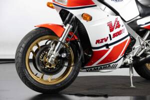 Immagine 34/50 di Yamaha RZV 500 R (1985)