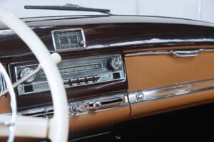 Image 24/50 of Mercedes-Benz 300 Cabriolet D (1952)