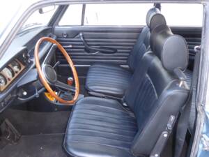 Image 7/9 of BMW 2002 (1974)