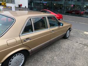 Image 5/16 of Mercedes-Benz 420 SEL (1987)