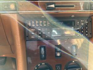 Image 40/51 of Mercedes-Benz 380 SL (1983)